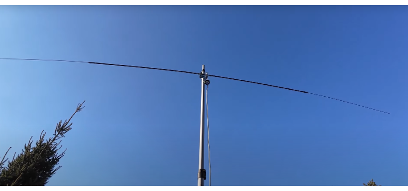 My Secret Pop-Up Dipole Antenna
